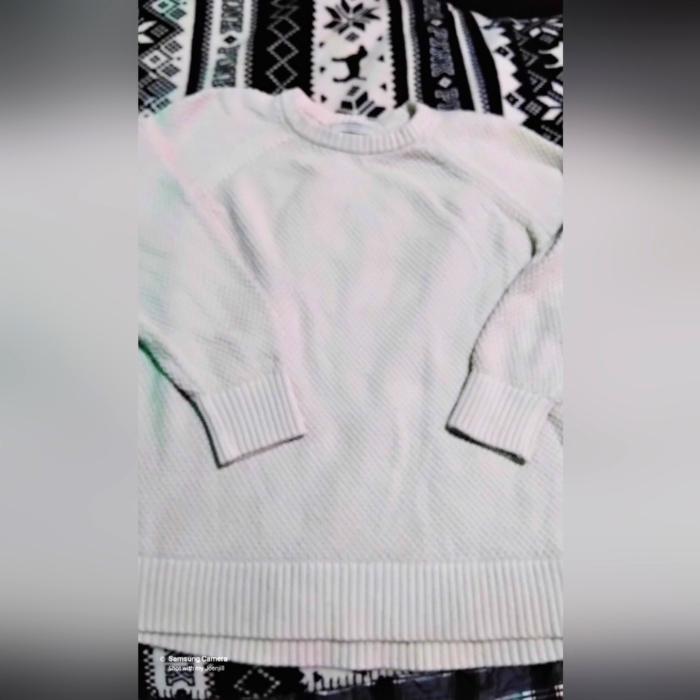 Old navy sweater size large